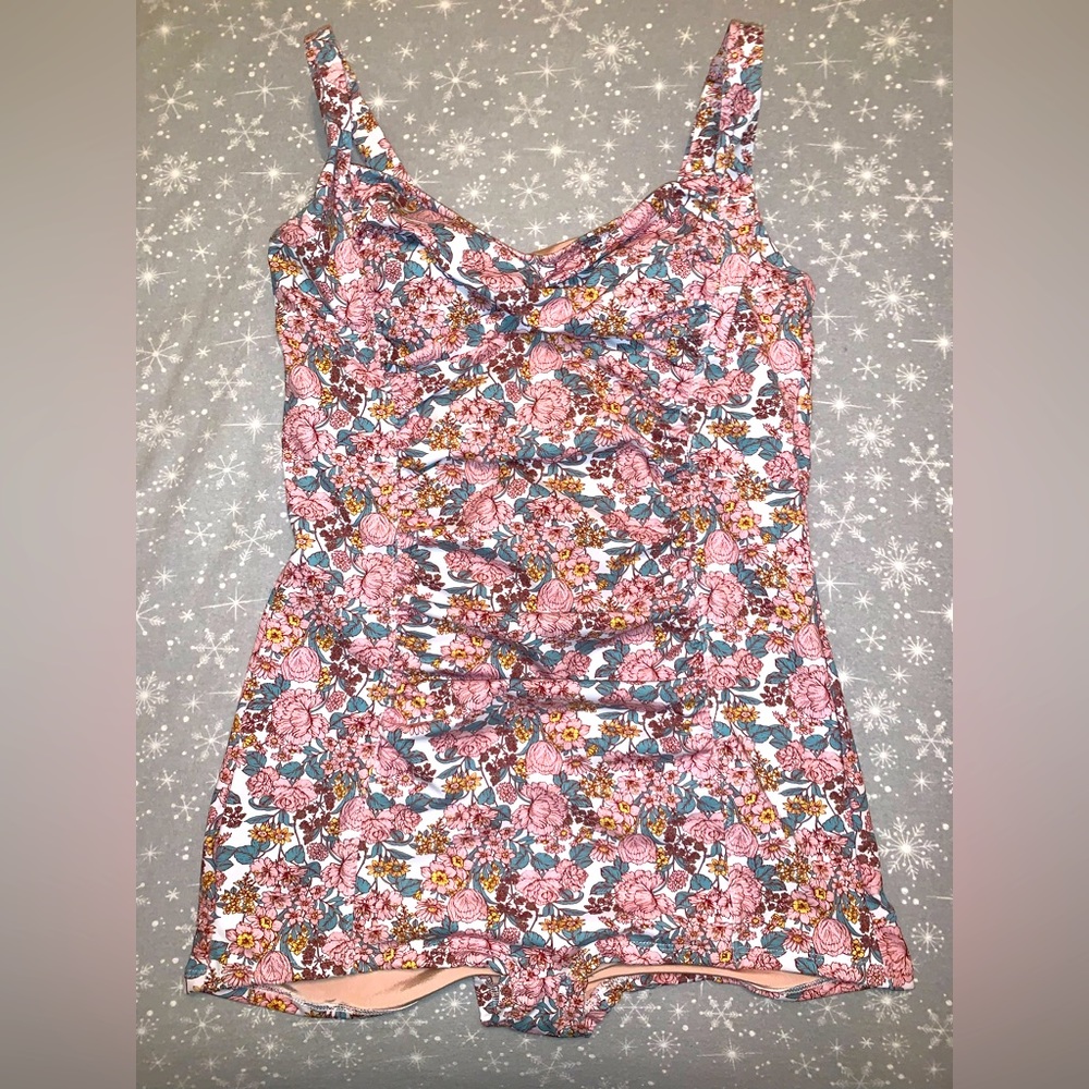 Jessica Rey Annette one-piece bathing suit.  Size L.  Floral design.